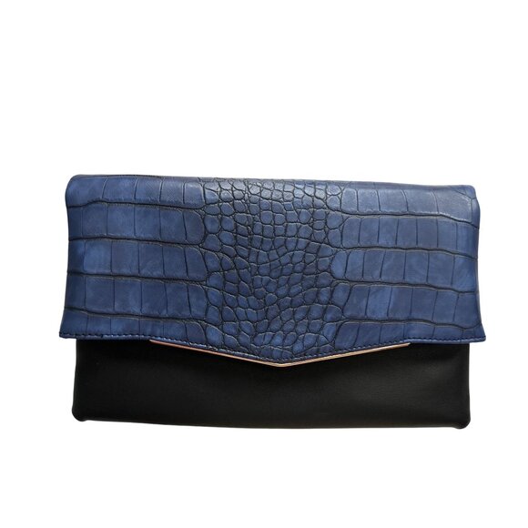 Urban Expression Crossbody Blue Black Croc Leather Gold Chain Flap Close Secure - Picture 1 of 8